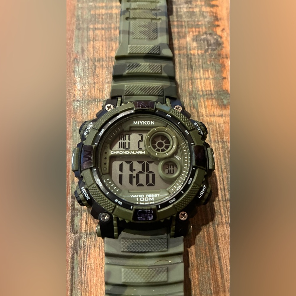 Miykon Military Watch Camouflage Green for Men